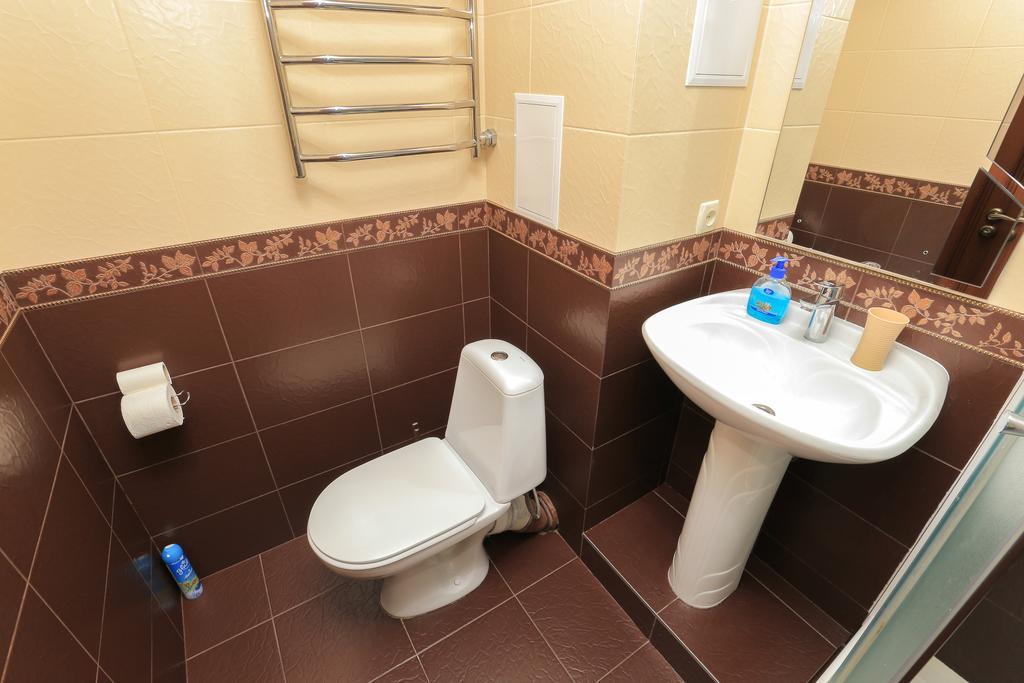 Apartment On Obolonskiy Prospect 12 Kiev Bagian luar foto