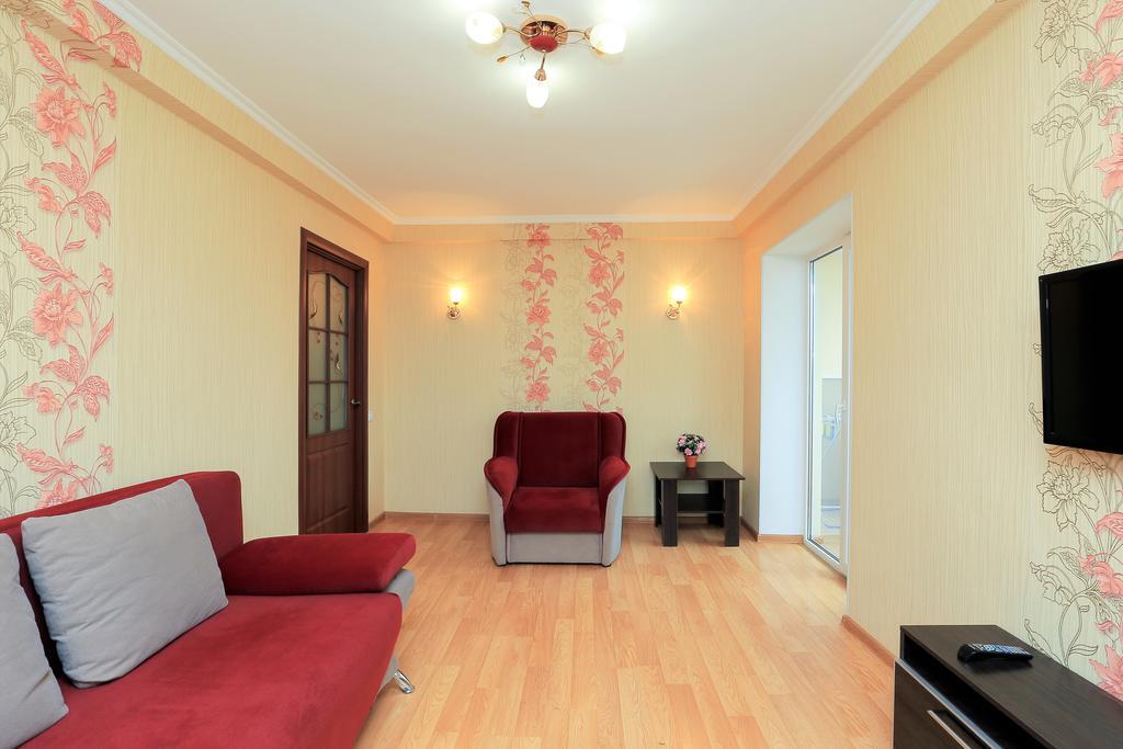 Apartment On Obolonskiy Prospect 12 Kiev Bagian luar foto