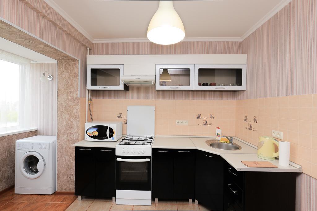 Apartment On Obolonskiy Prospect 12 Kiev Bagian luar foto